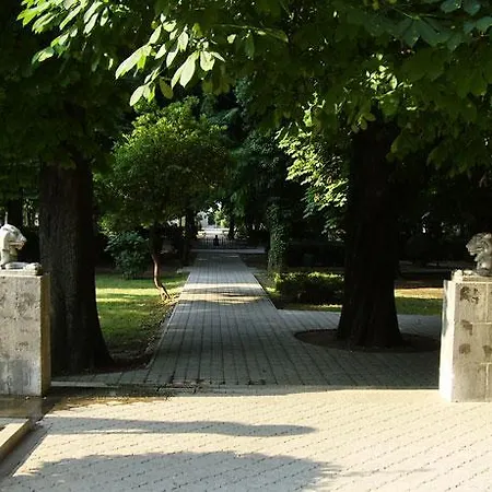 דירה Park